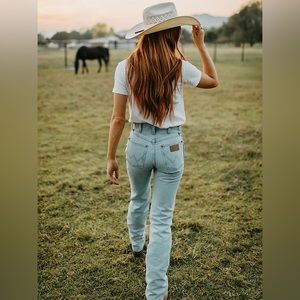 Wrangler Women’s Cowboy Cut Slim Fit Jean. Just purchased & washed. 1/32